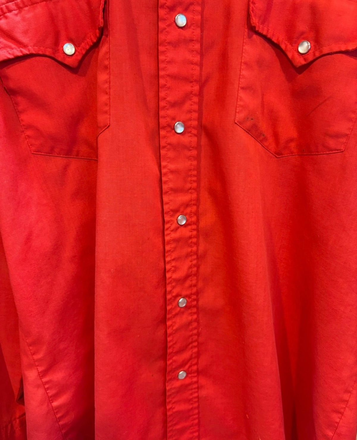 Vintage Red Western Button-Down Shirt with White Floral Embroidery