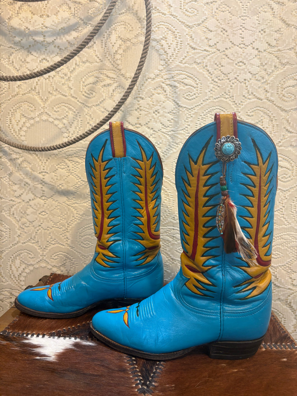 Hand Painted Vintage Black Label Tony Lama Western Cowgirl Boots size 8 M