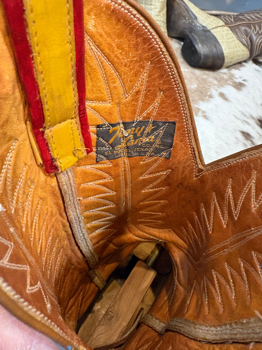 Hand Painted Vintage Black Label Tony Lama Western Cowgirl Boots size 8 M