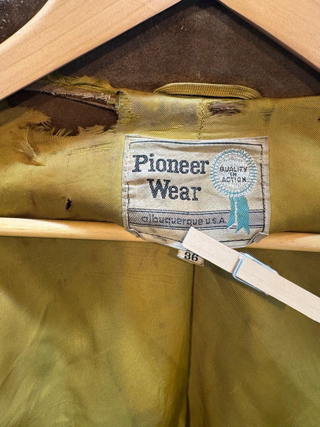 1970s Pioneer Wear Tan Suede Fringe Jacket 36