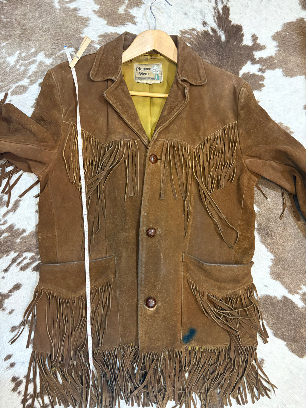 1970s Pioneer Wear Tan Suede Fringe Jacket 36