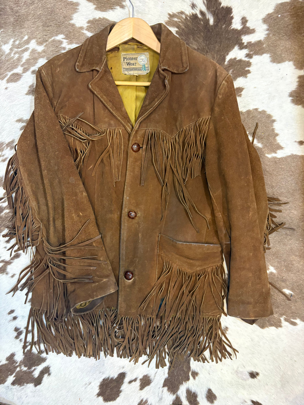 1970s Pioneer Wear Tan Suede Fringe Jacket 36