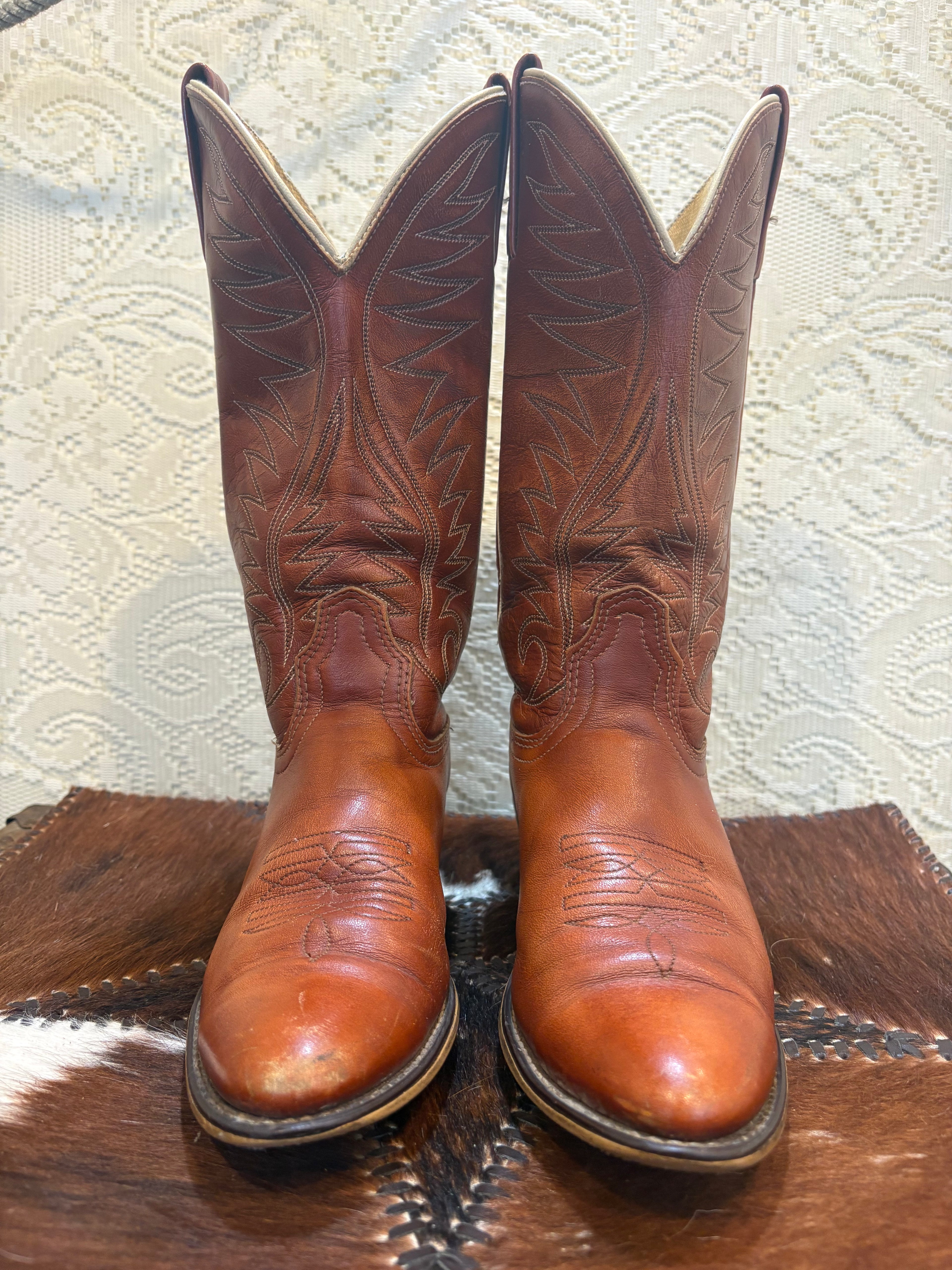 Vintage Acme Tan Leather Cowgirl Boots size 7