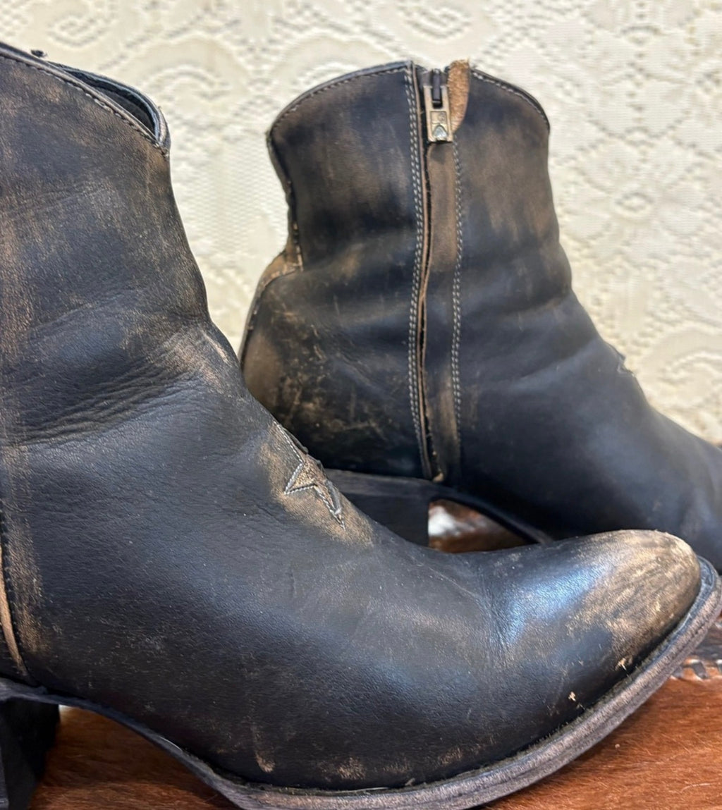 Free People Black Leather Ankle Booties with Star Accent size 8.5 by Mexicana
