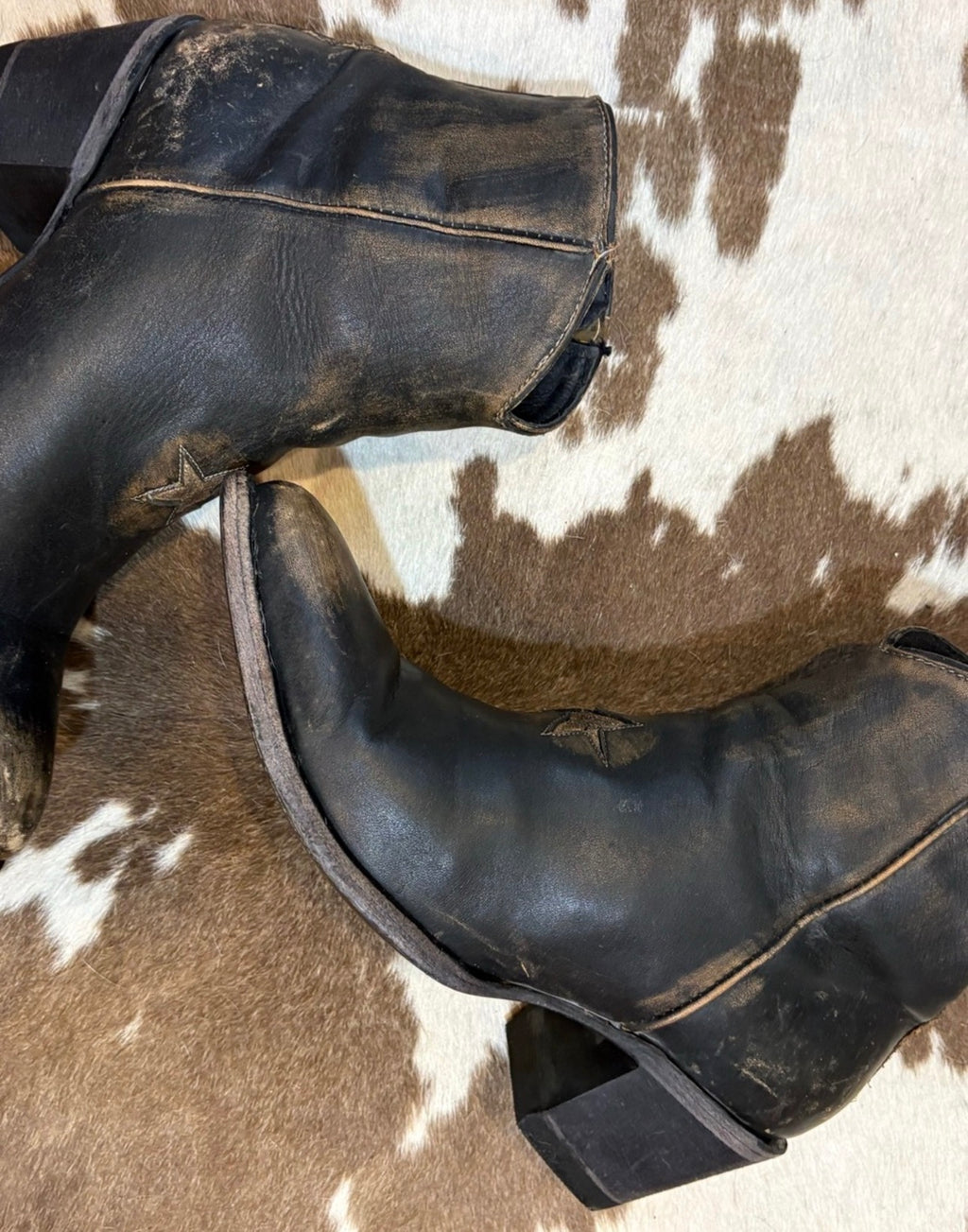 Free People Black Leather Ankle Booties with Star Accent size 8.5 by Mexicana